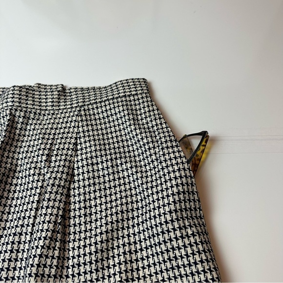 Vintage herringbone Talbots pencil Skirt - Picture 4 of 7